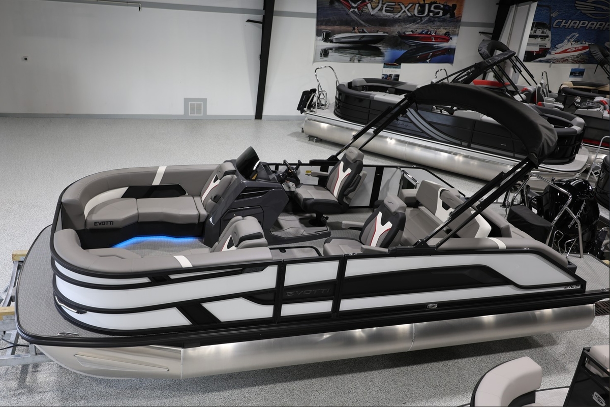 2026 Evotti Evotti 721 CS FACTORY DEMO TRITOON 2026 - Sold Boat