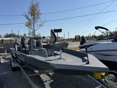 BOATZON | Excel 220 Bay Pro Elite 2026