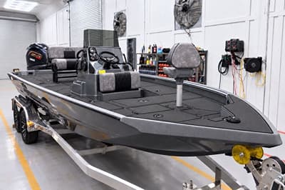 BOATZON | Excel 220 Bay Pro Elite 2027