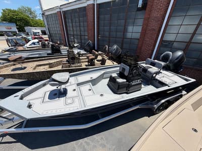 BOATZON | Excel Bay Pro 230 Elite  250 HP Suzuki 2027