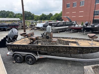 BOATZON | Excel Bay Pro 230 Elite  250 HP Suzuki 2027