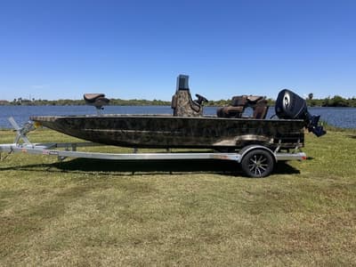 BOATZON | Excel Boats Bay Pro Elite 203 2026