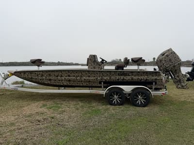 BOATZON | Excel Boats Bay Pro Elite 220 2026