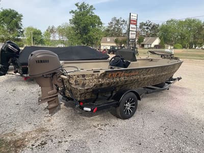BOATZON | Excel Boats River Warrior Side Console 1751 2026