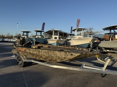 BOATZON | Excel Boats Shallow Water F4 Pro Hull 1754 2026