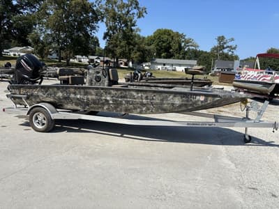 BOATZON | Excel Boats Stalker 2172 Center Console 2023