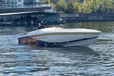 BOATZON | Excel Scarab 43 1995