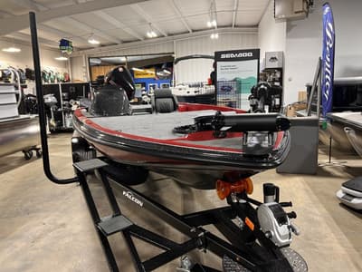 BOATZON | Falcon Bass Boats F195 2025