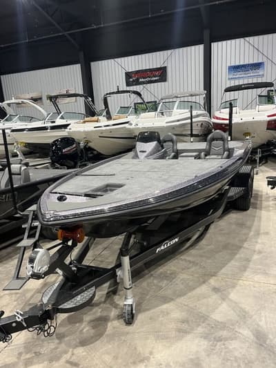 BOATZON | Falcon F21 Predator 2026 BOATZON | Falcon F21 Predator 2026