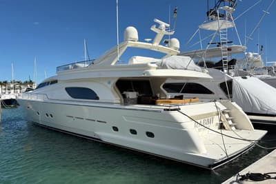 BOATZON | Ferretti Yachts 80 RPH 1999 BOATZON | Ferretti Yachts 80 RPH 1999