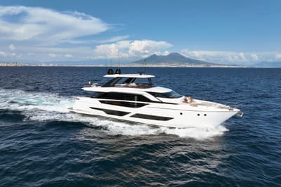 BOATZON | Ferretti Yachts 860 2023