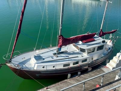 BOATZON | Fisher 34 Pilothouse Ketch 1982