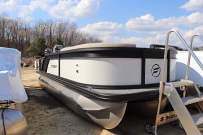 BOATZON | Flagship Pontoons Discover 20 RF Tritoon XT 2026