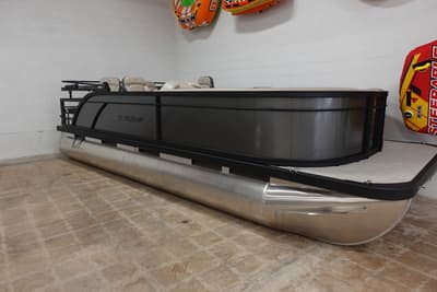 BOATZON | Flagship Pontoons E22 RF 2024