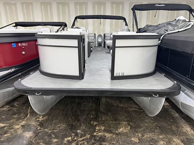 BOATZON | Flagship Pontoons Endurance Cruise E22 CU 2023