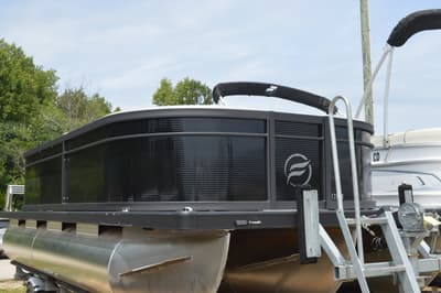 BOATZON | Flagship Pontoons Freedom 20 CU XT Tritoon 2026