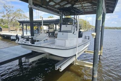 BOATZON | Flats Cat 21 2021