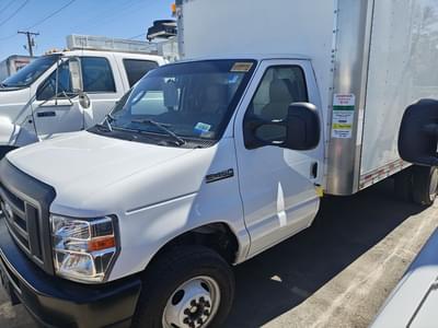 BOATZON | Ford ESeries 16 BOX VAN 2022 BOATZON | Ford ESeries 16 BOX VAN 2022