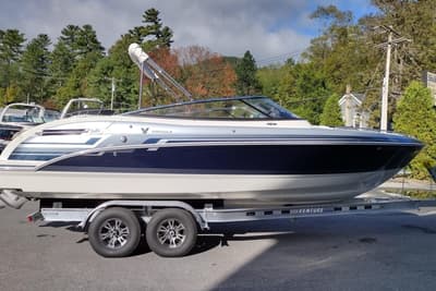 BOATZON | Formula 240 Bowrider 2021