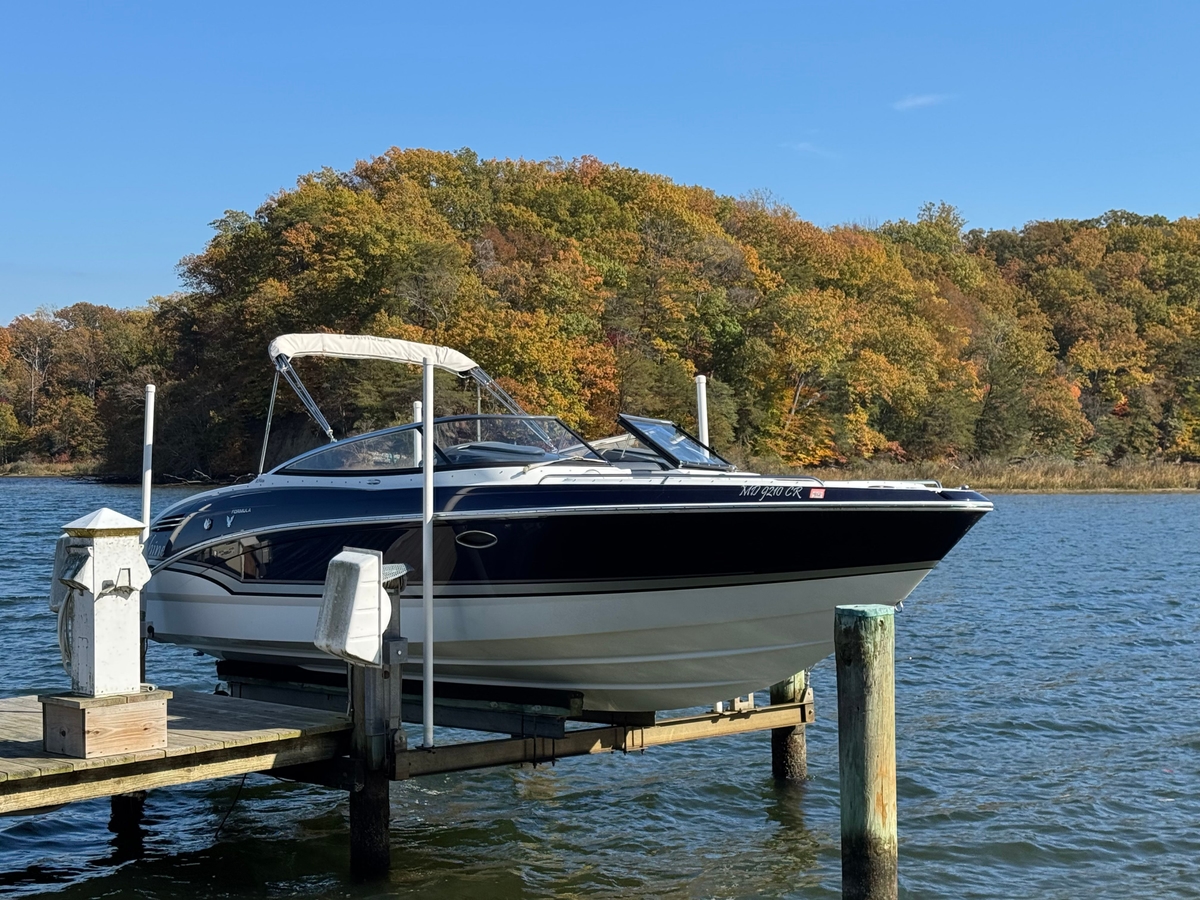 2014 Formula 270 Bowrider - Sold Boat
