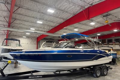 BOATZON | Formula 270 Bowrider 2016