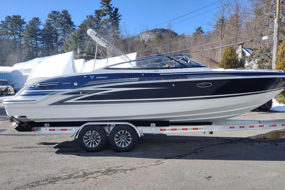 2026 Formula 270 Bowrider - Sold Boat