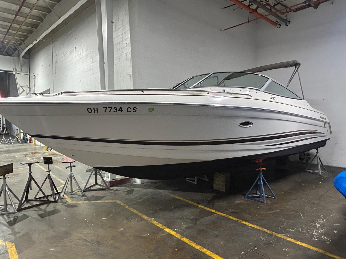 2001 Formula 280 Sun Sport - Sold Boat