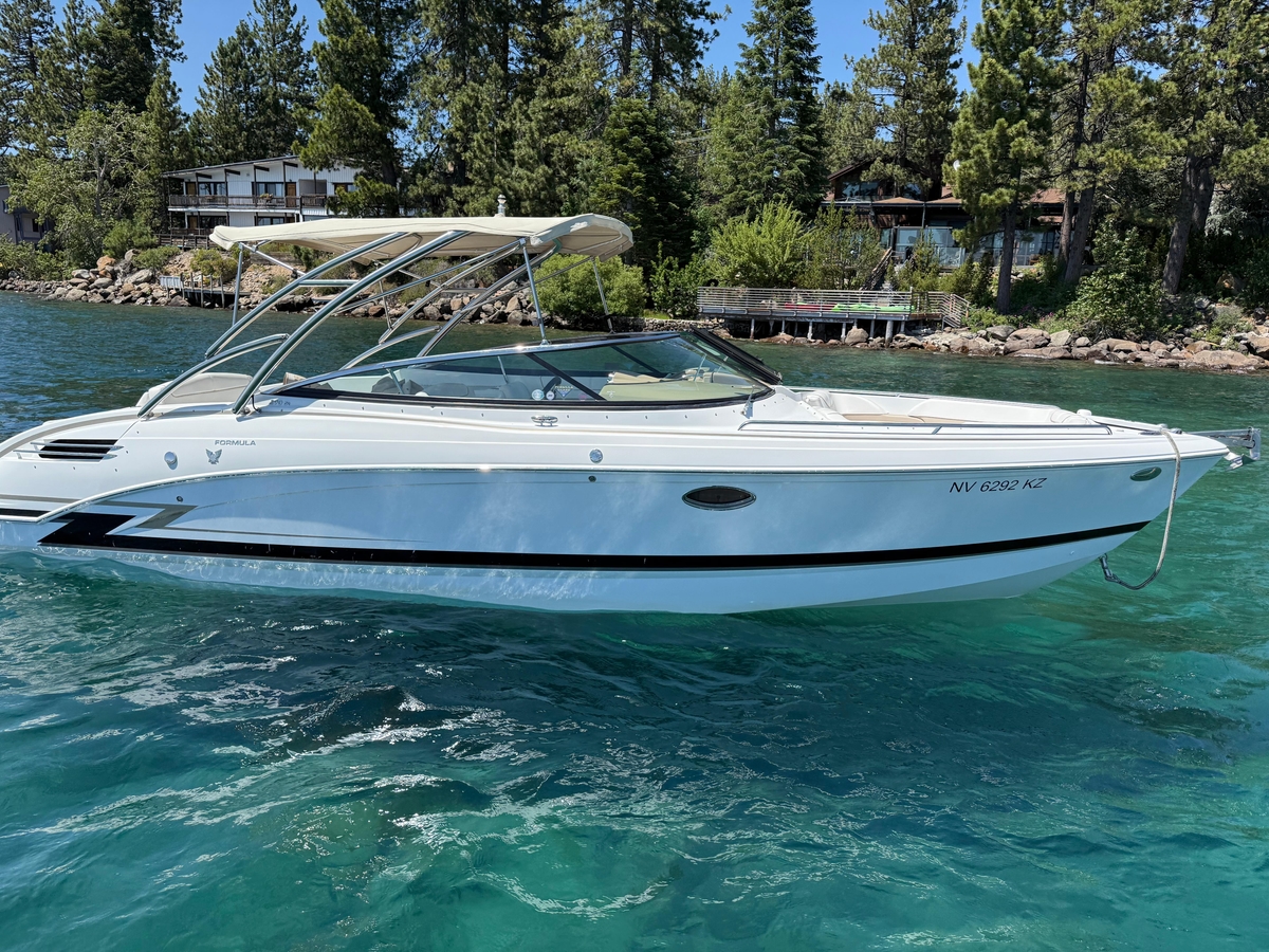 2013 Formula 290 Bowrider - Sold Boat