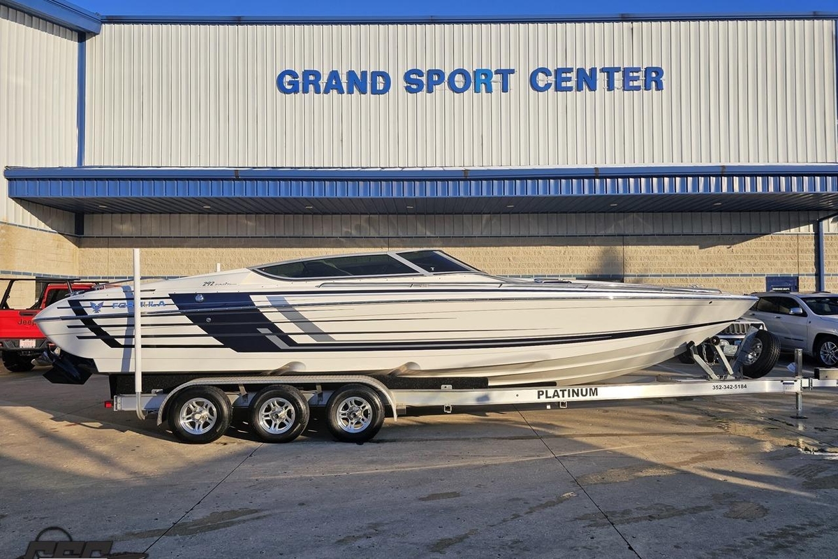 2019 Formula 292 FASTech - Sold Boat