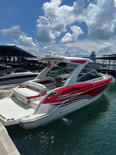 BOATZON | Formula 330 CBR 2024