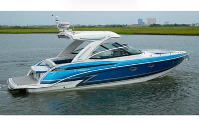 BOATZON | Formula 330 Crossover Bowrider IO 2020