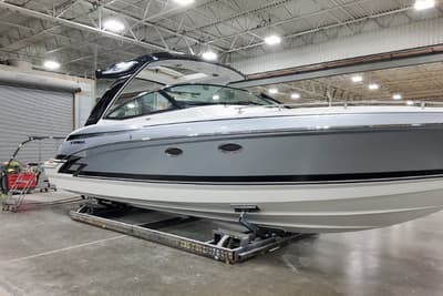BOATZON | Formula 330 Crossover Bowrider IO 2027