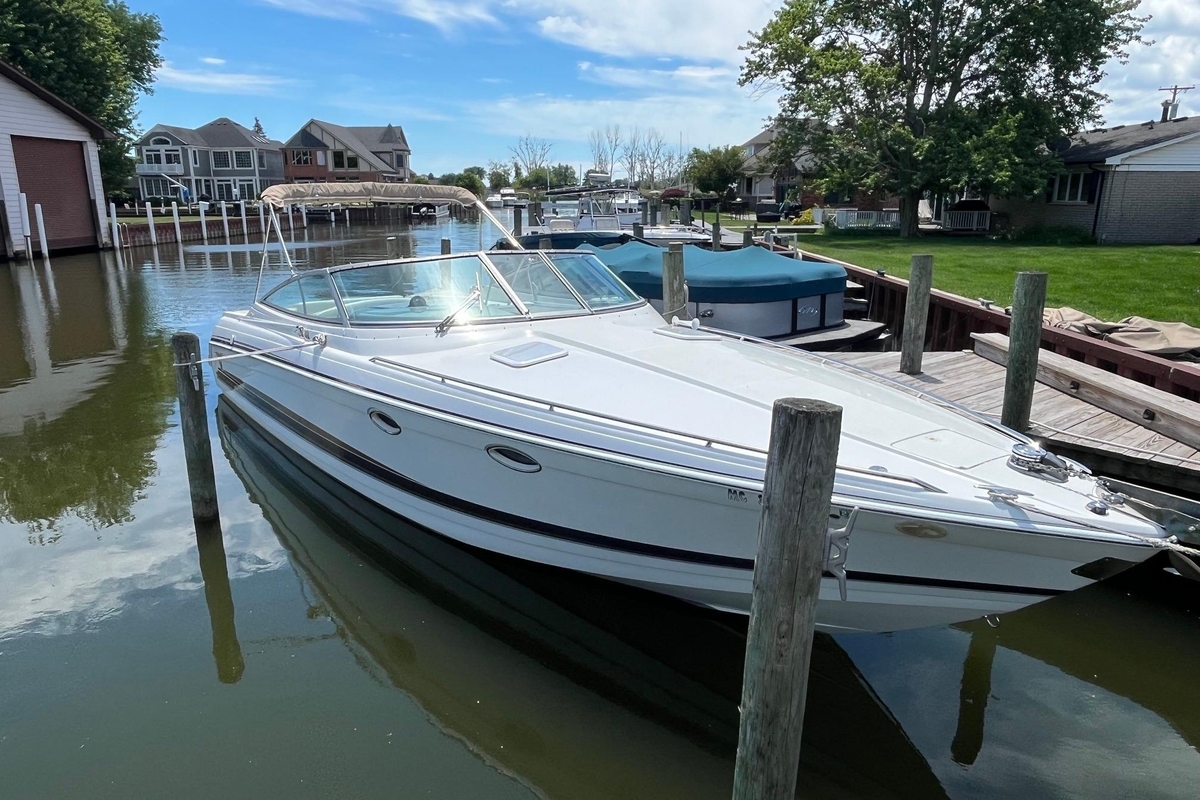 2002 Formula 330 Sun Sport - Sold Boat