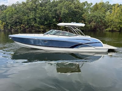 BOATZON | Formula 350 Crossover Bowrider 2017