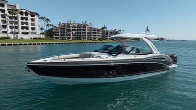 BOATZON | Formula 350 Crossover Bowrider 2018