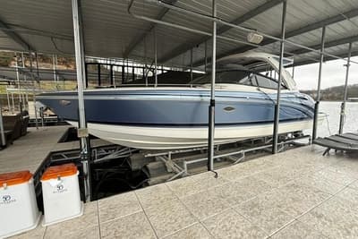 BOATZON | Formula 350 Crossover Bowrider 2023