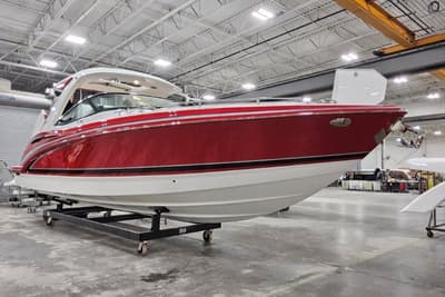 BOATZON | Formula 350 Crossover Bowrider IO 2026