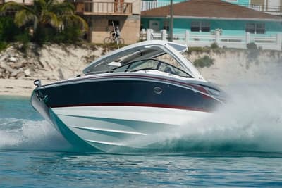 BOATZON | Formula 350 Crossover Bowrider IO 2026 BOATZON | Formula 350 Crossover Bowrider IO 2026