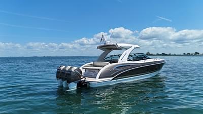 BOATZON | Formula 350 Crossover Bowrider OB 2019