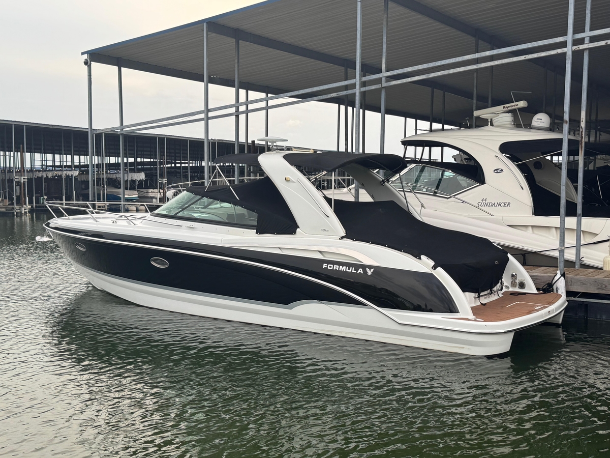 2008 Formula 350 Sun Sport - Sold Boat