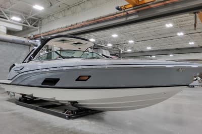 BOATZON | Formula 360 Crossover Bowrider OB 2026