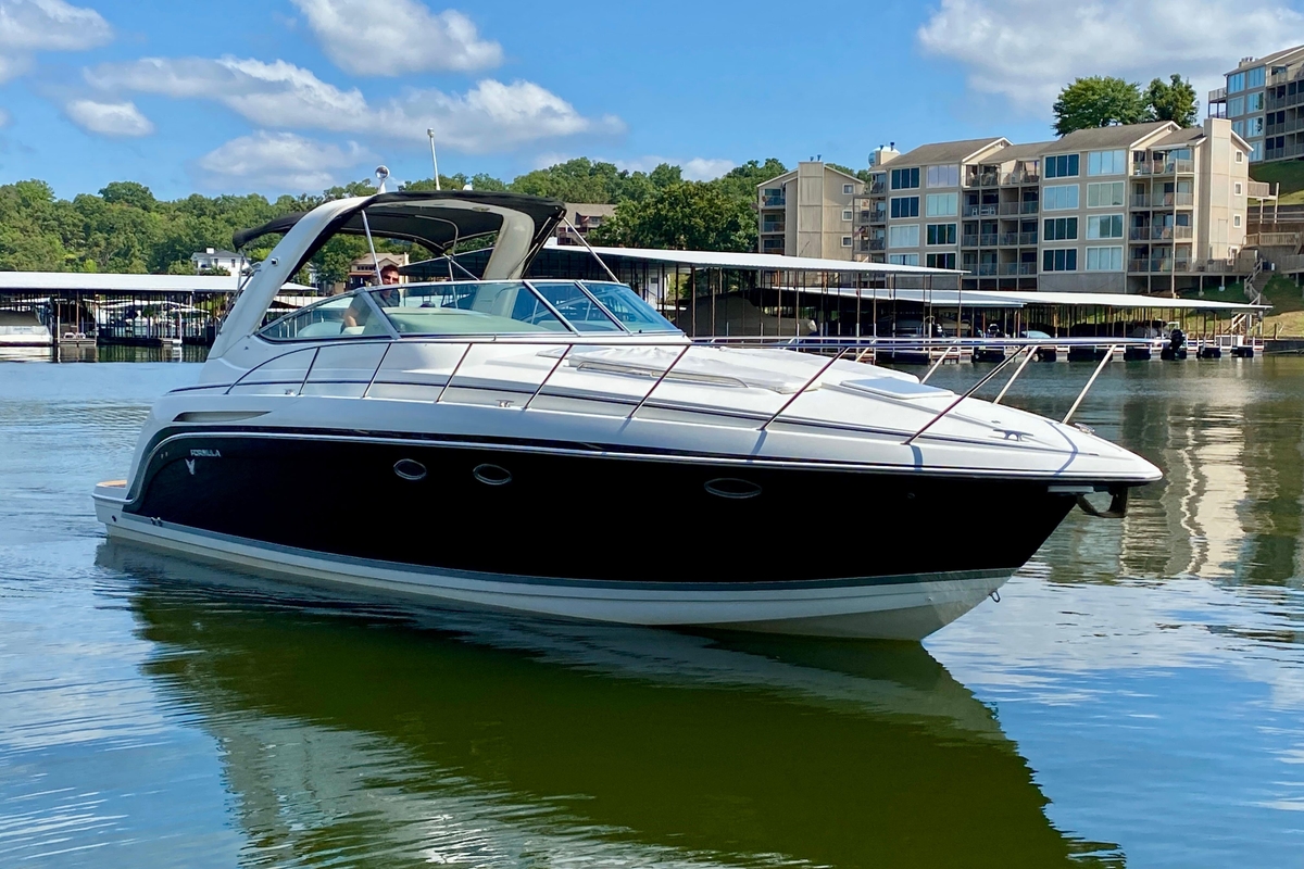 2004 Formula 37 Performance Cruiser - Sold Boat