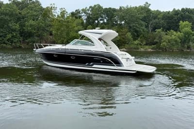 BOATZON | Formula 37 Performance Cruiser 2017