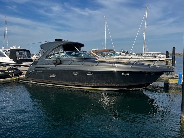 2018 Formula 37 Performance Cruiser - Sold Boat