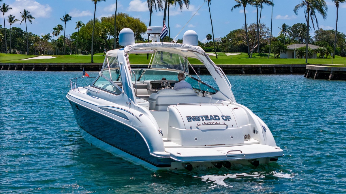 2005 Formula 370 Super Sport - Sold Boat