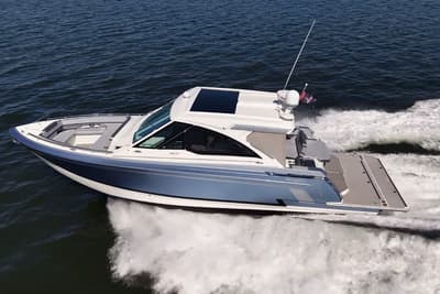 BOATZON | Formula 380 Super Sport Crossover IO 2020