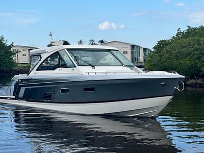 BOATZON | Formula 380 Super Sport Crossover OB 2021 BOATZON | Formula 380 Super Sport Crossover OB 2021