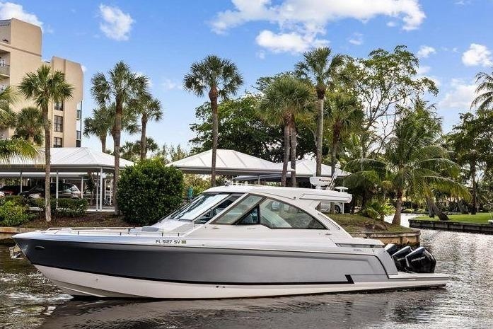 Formula 380 Super Sport Crossover OB 2021