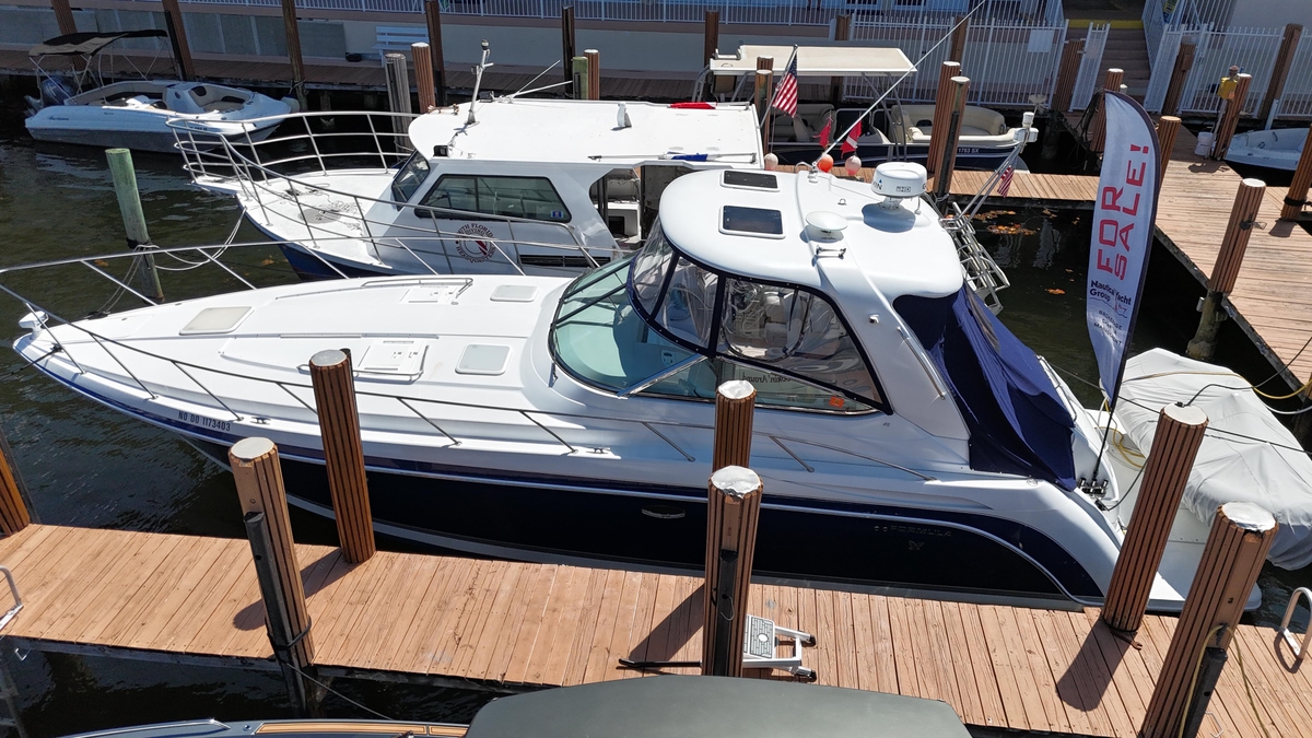 2004 Formula 40 Performance Cruiser - Sold Boat