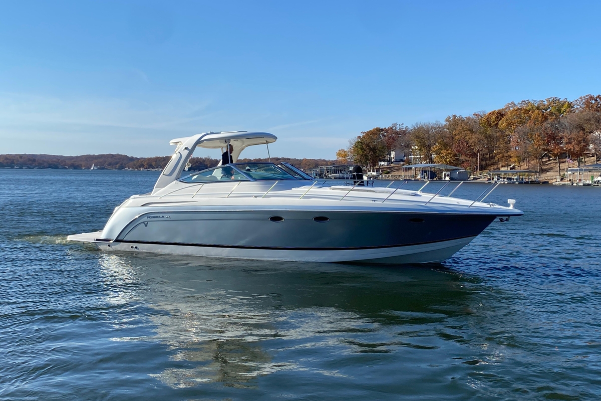 2005 Formula 40 Performance Cruiser - Sold Boat